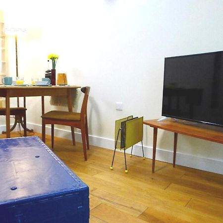 “Dragons Den” Centrally Located Modern Apartment Aberystwyth Bagian luar foto