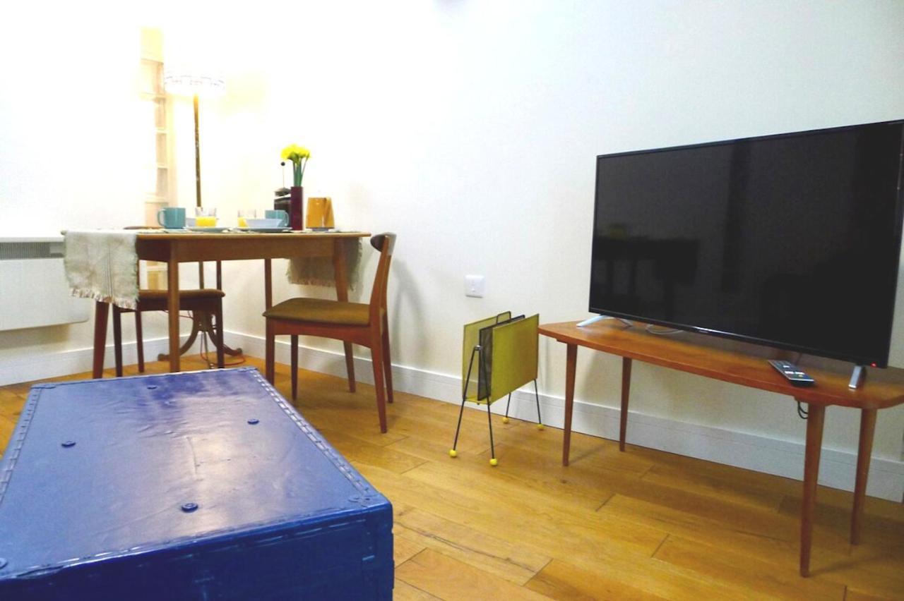 “Dragons Den” Centrally Located Modern Apartment Aberystwyth Bagian luar foto